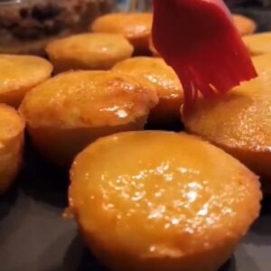Classic Buttermilk Cornbread Muffins